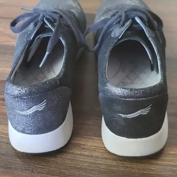 Dansko Christina Sneakers Metallic Size 9-9.5 Gray Purple Stylish Comfy - Picture 6 of 9